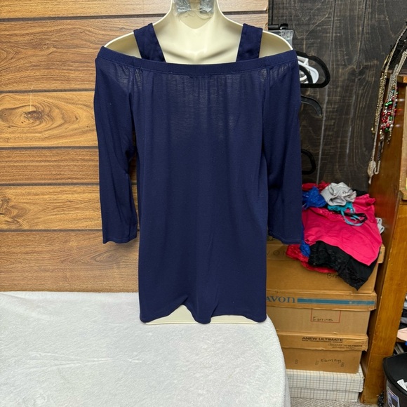Avon size small (4-6) Navy Blue 3/4 Sleeve Relaxed Tunic Blouse off shoulder - Picture 6 of 7